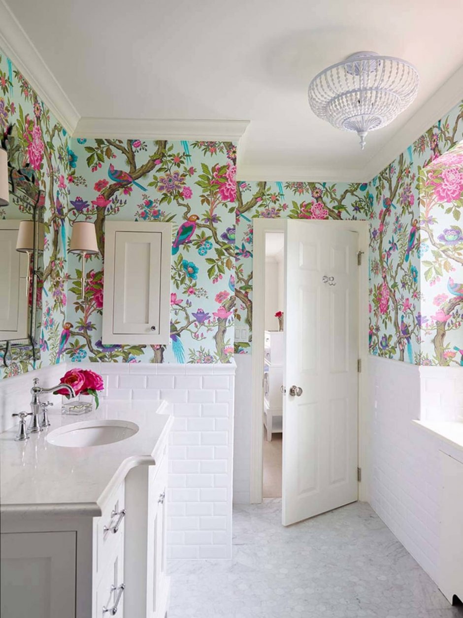 Ванная комната в цветочном стиле