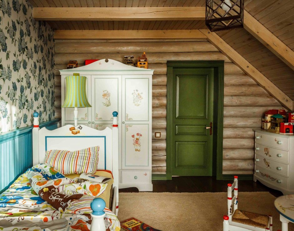Детская комната в деревянном стиле