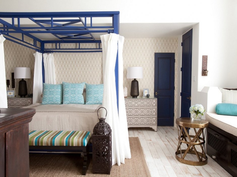 Синяя спальня в стиле Кантри