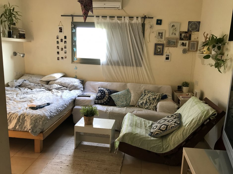 Интерьеры спальни в общежитии