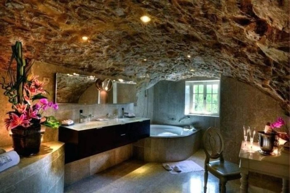 Ванна в стиле пещеры