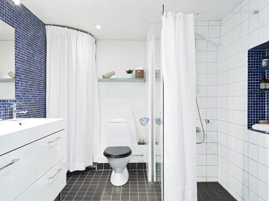 Белая ванная в скандинавском стиле