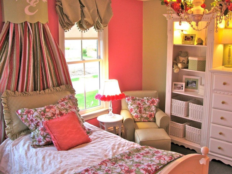 Красивая уютная комната для девочки