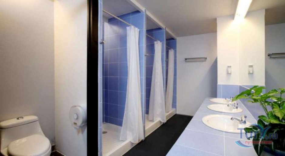 Общая ванная комната в отеле