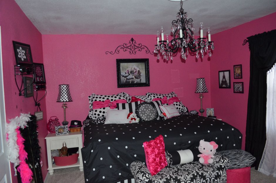 Спальня в черно розовом стиле