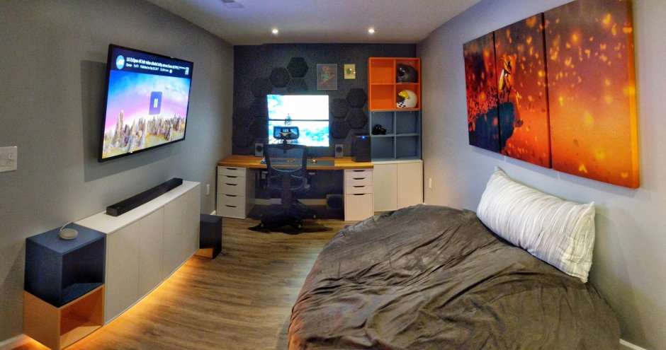 Игровые комнаты с кроватью и компьютером