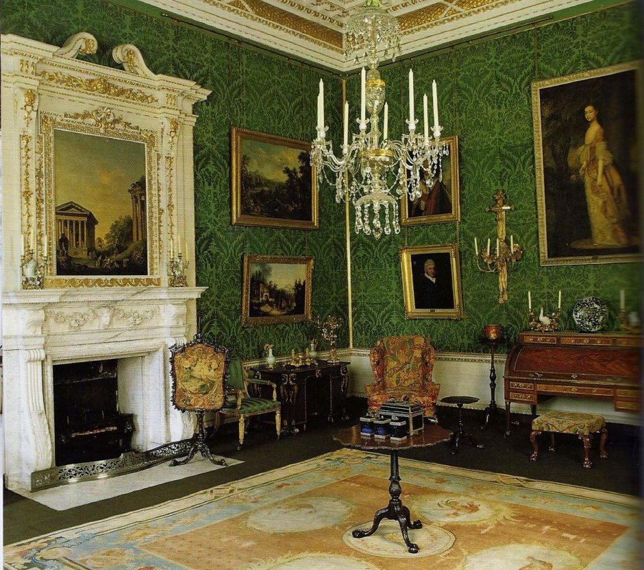 Зеленая комната Букингемского дворца в Англии