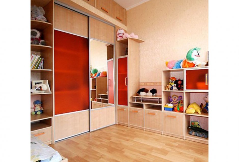 Встроенные шкафы в детскую комнату