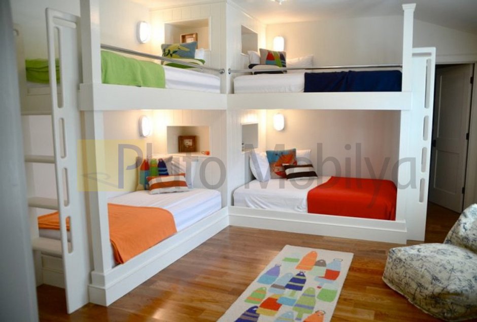 Планировка комнаты с тремя кроватями
