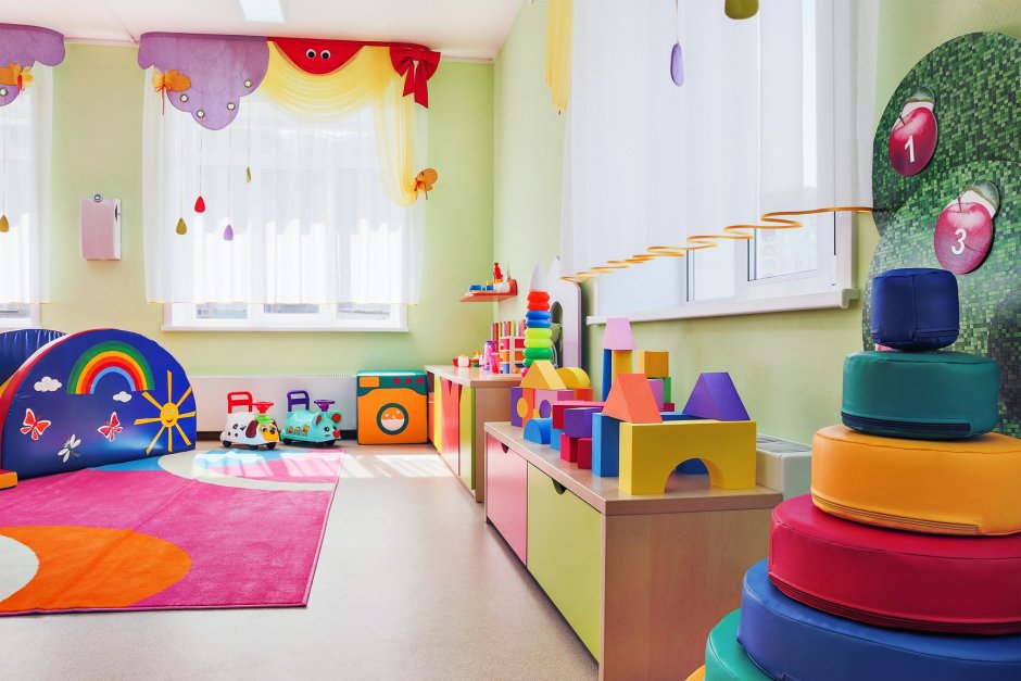 Детская комната с детьми и игрушками