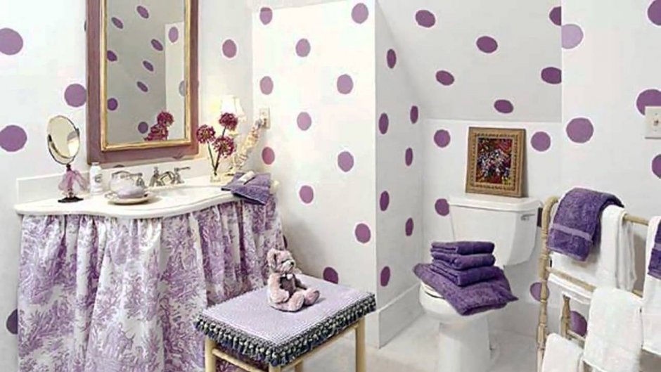 Фиолетовая ванная комната в стиле Прованс