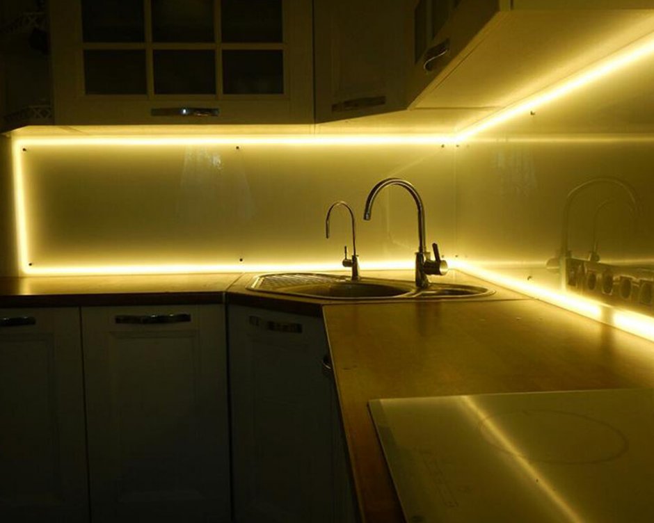 Светодиодная лента на кухне