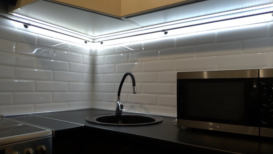 Подсветка кухонного гарнитура светодиодной лентой