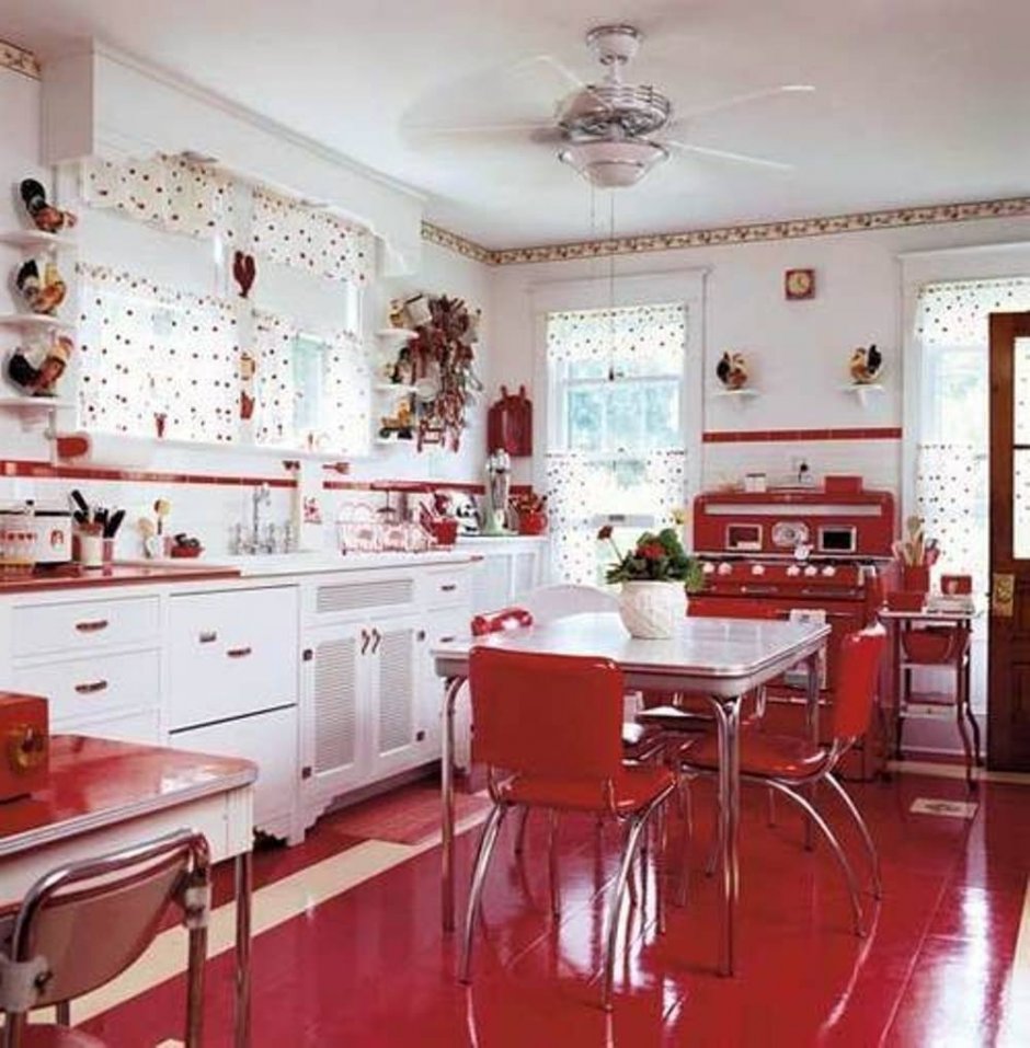 Красные кухонные гарнитуры