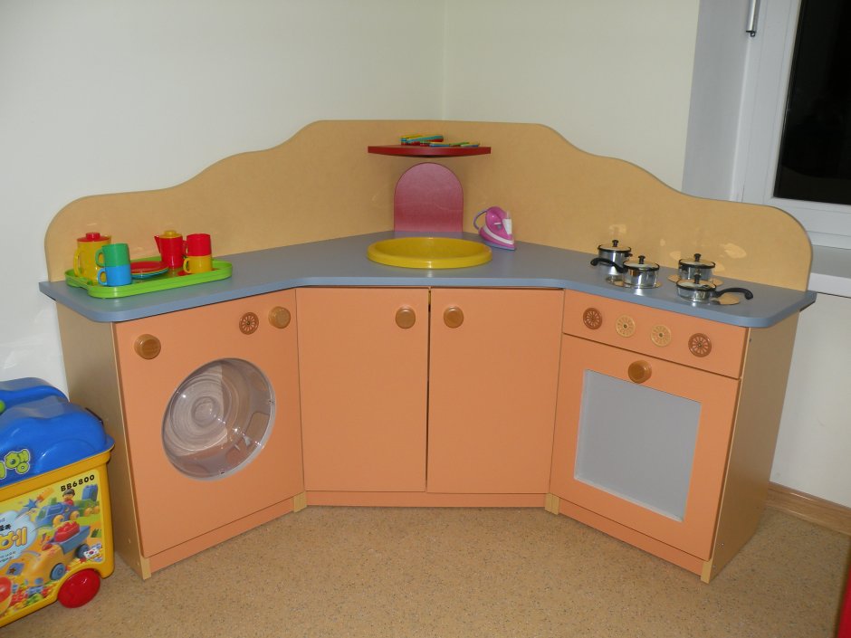 Игровая кухня для детского сада
