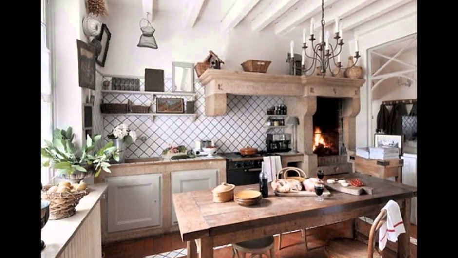 Кухни в стиле французский Прованс с камином