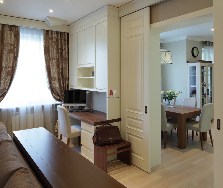 Кухня совмещенная с кабинетом