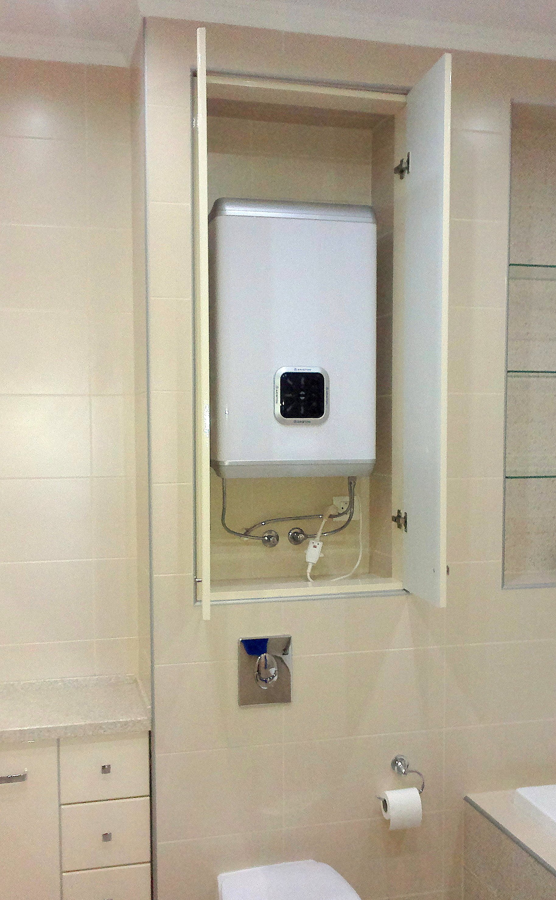 водонагреватель в ванной дизайн