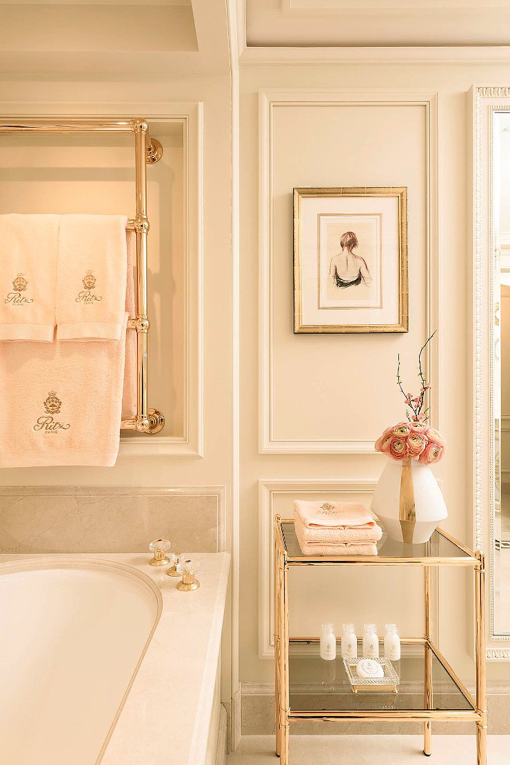 Парижский стиль в интерьере ванной комнаты
