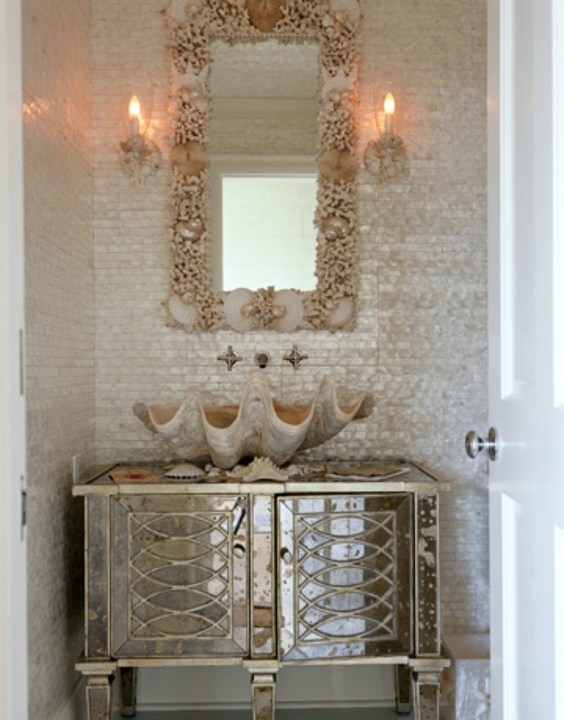 Декор зеркальный в ванной