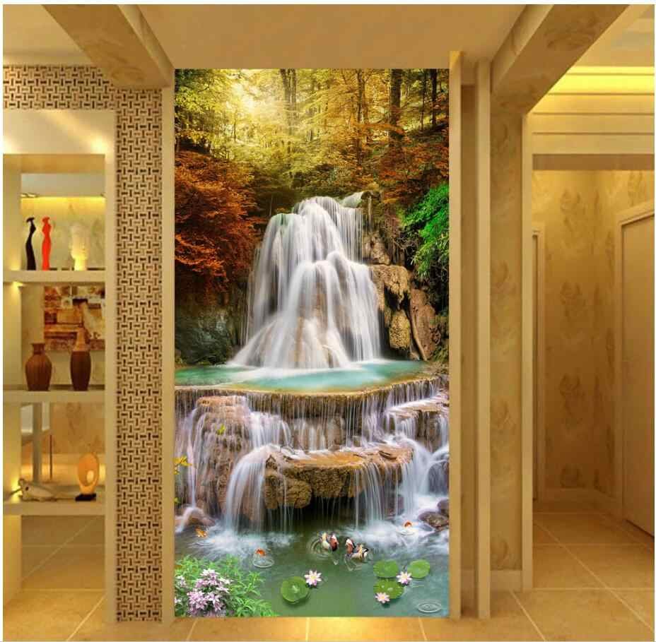 Картина с водопадом в прихожей