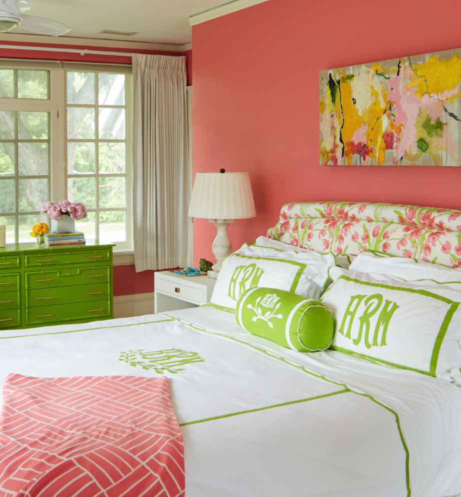 Сочетания цвета в спальне персиковый и салатовый