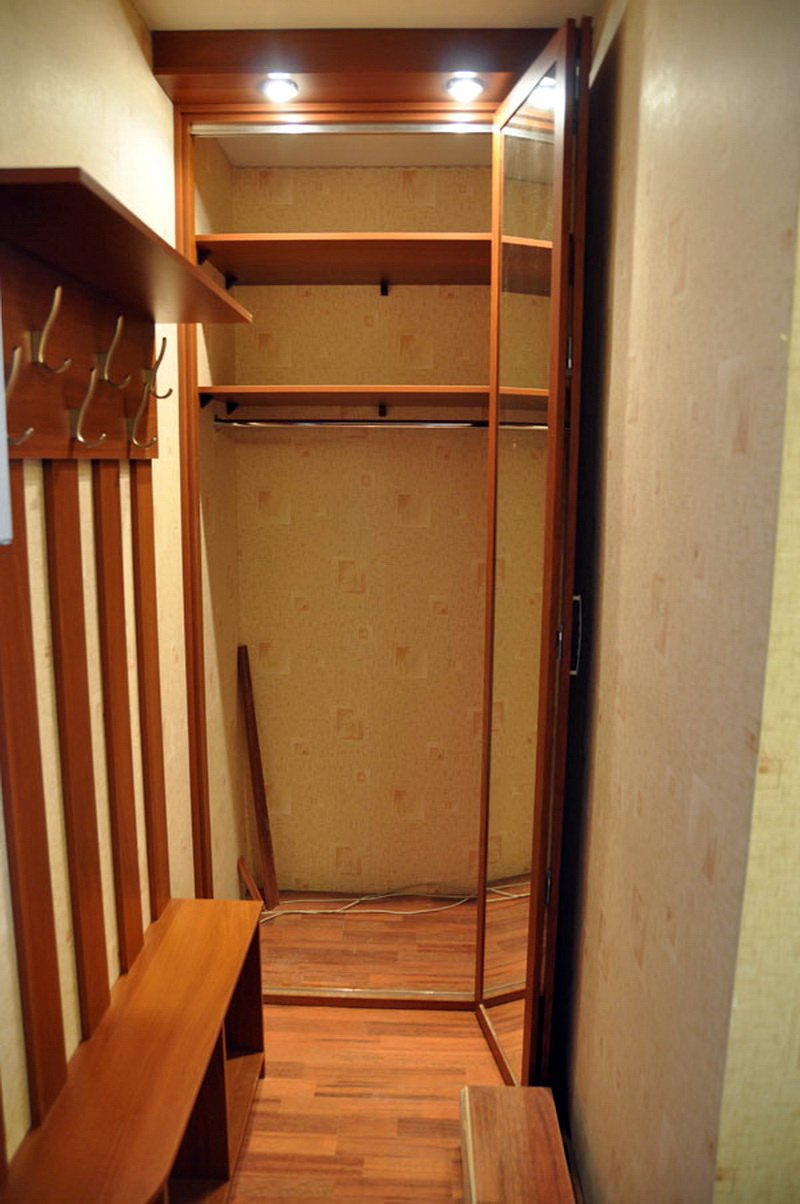 Встроенный шкаф в прихожей хрущевки (63 фото)