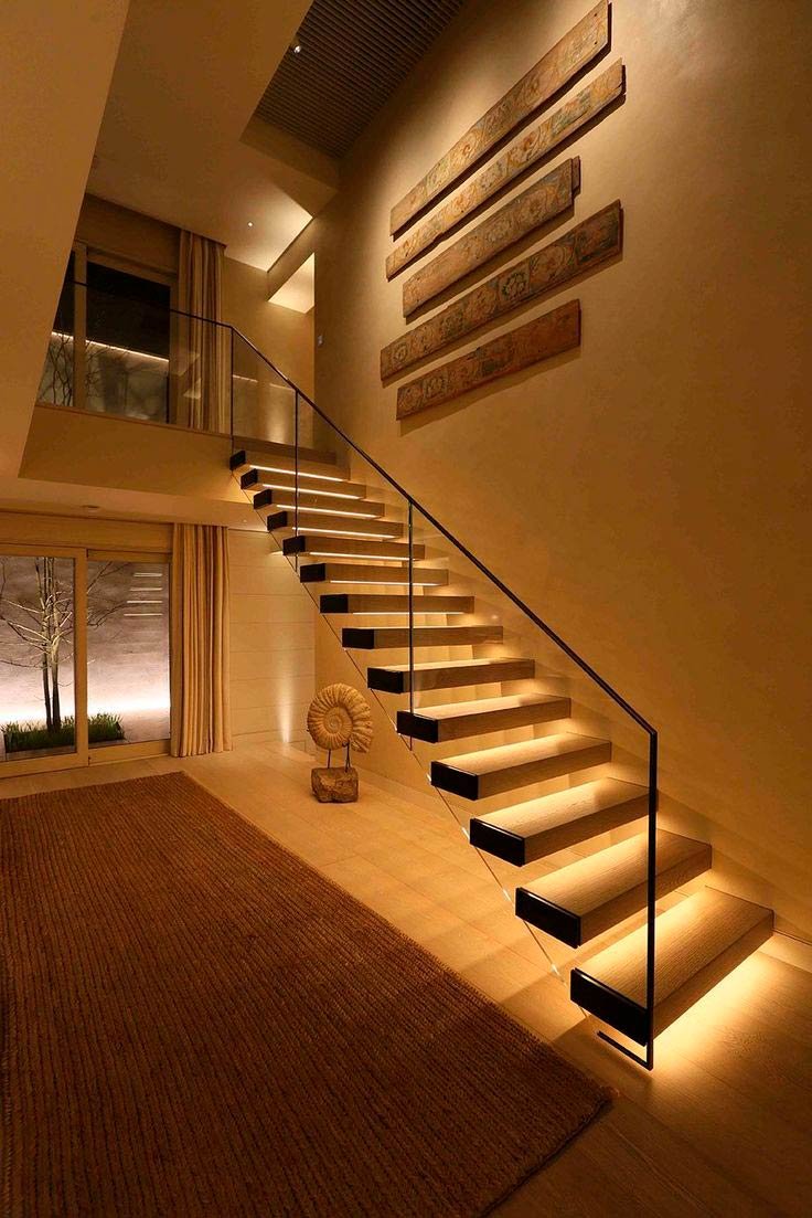 Освещение лестницы в частном
