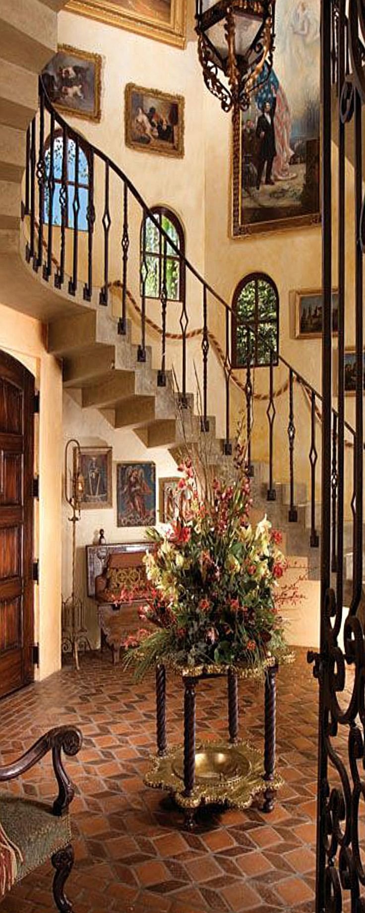 Лестница в Тосканском стиле