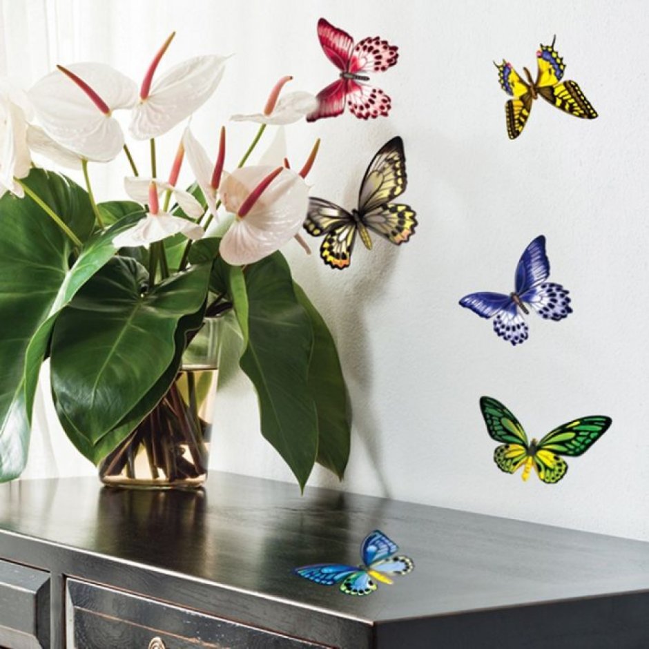 Картины бабочек в интерьере квартиры