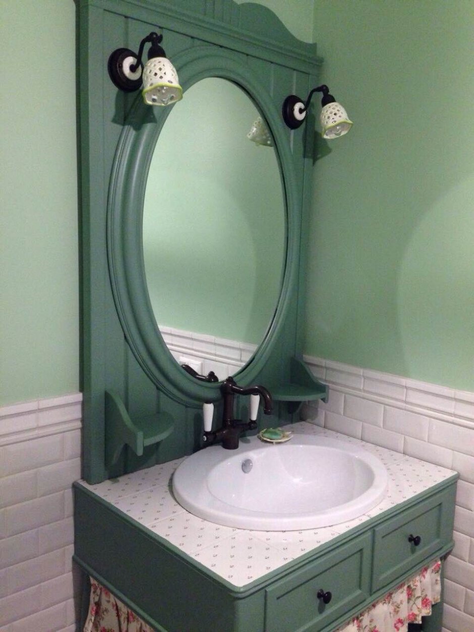 Раковина с зеркалом в ванную