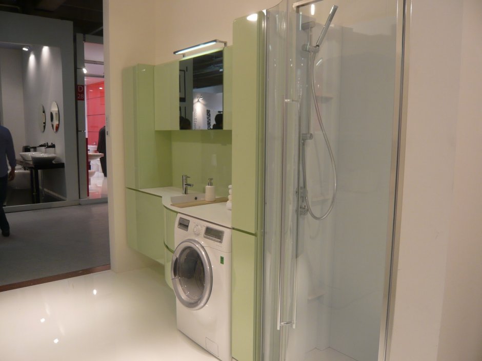Шкафы для стиральной машины со стеклом в ванной