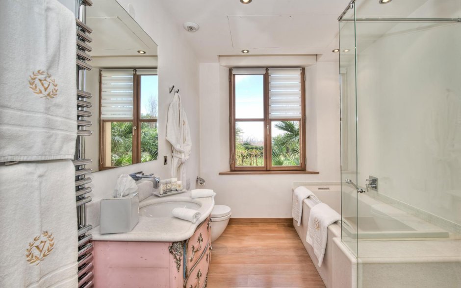 Окно в ванной комнате в частном доме Размеры