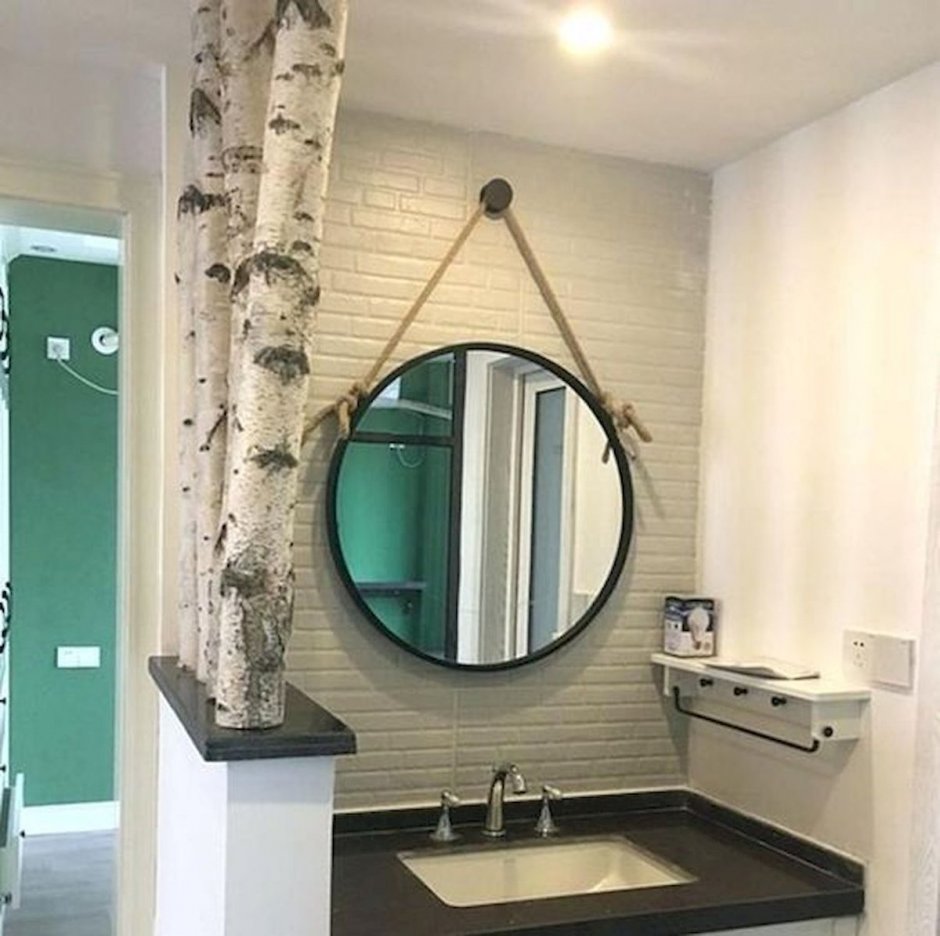 Зеркало подвесное в ванную