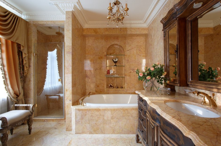 Мраморная ванная комната в классическом стиле