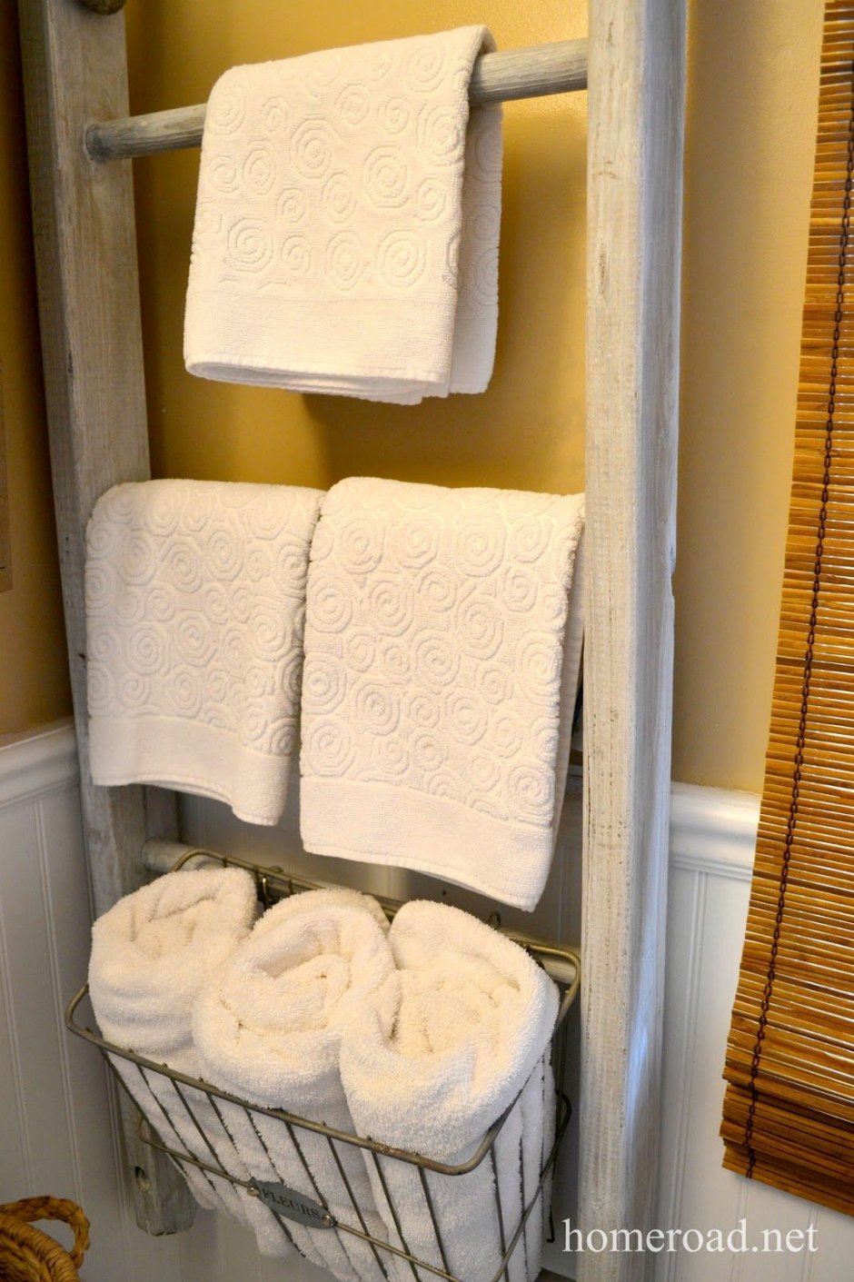 Хранение чистых полотенец в ванной