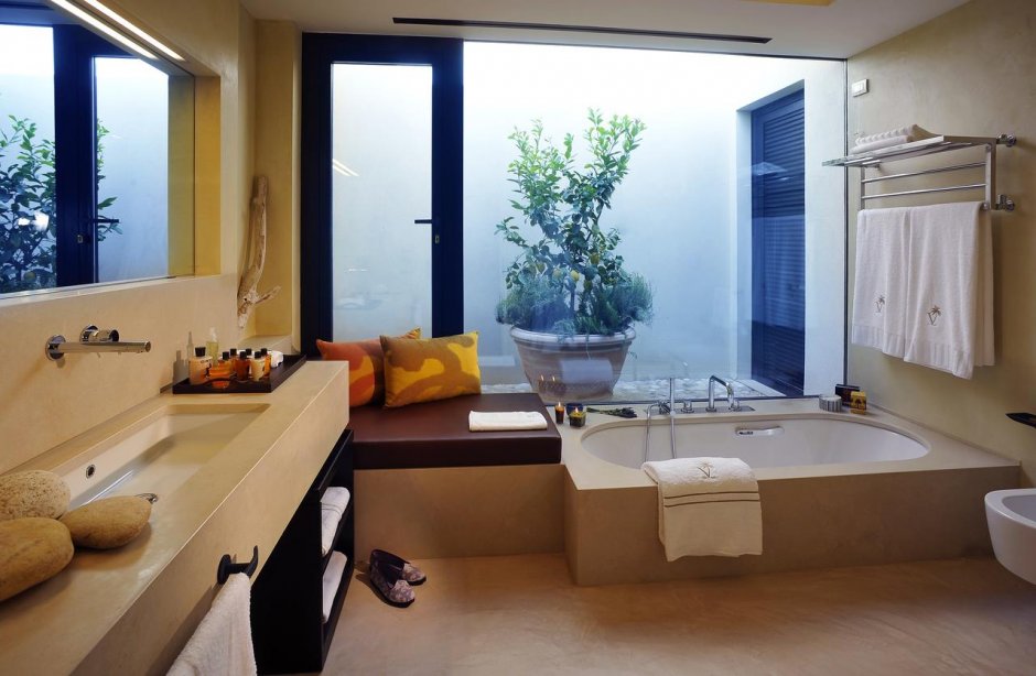 Ванная комната с окном планировка