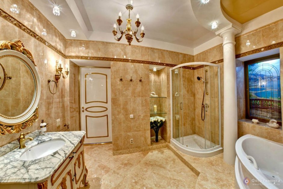 Ванная комната с душевой в стиле Барокко
