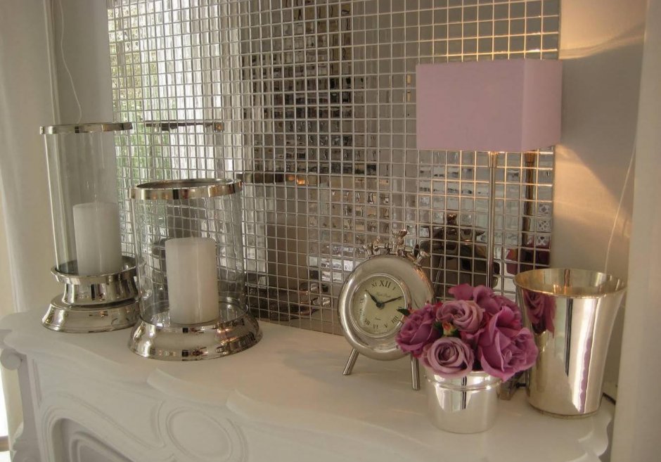 Зеркальная мозаика в интерьере ванной
