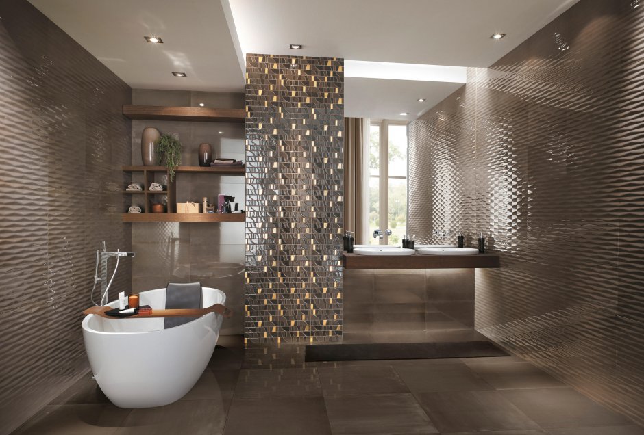 Интерьер ванной комнаты с зеркальной мозаикой