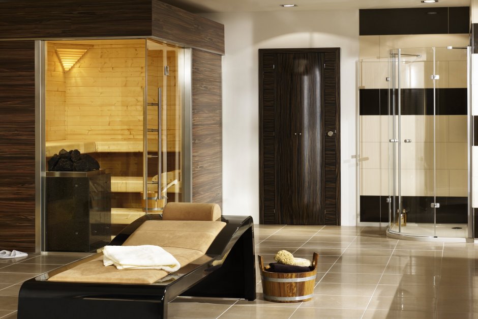 Ванная комната в современном стиле с сауной