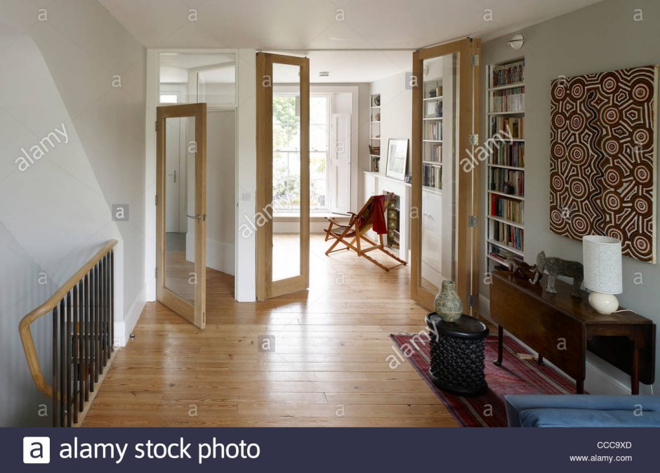 Двери в квартире с высокими потолками