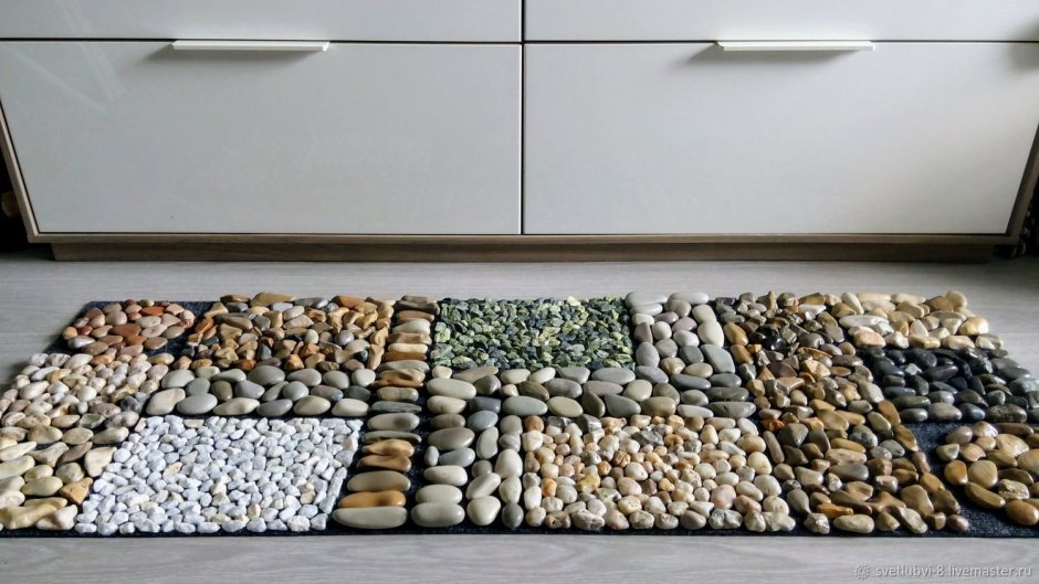 Морская галька в интерьере