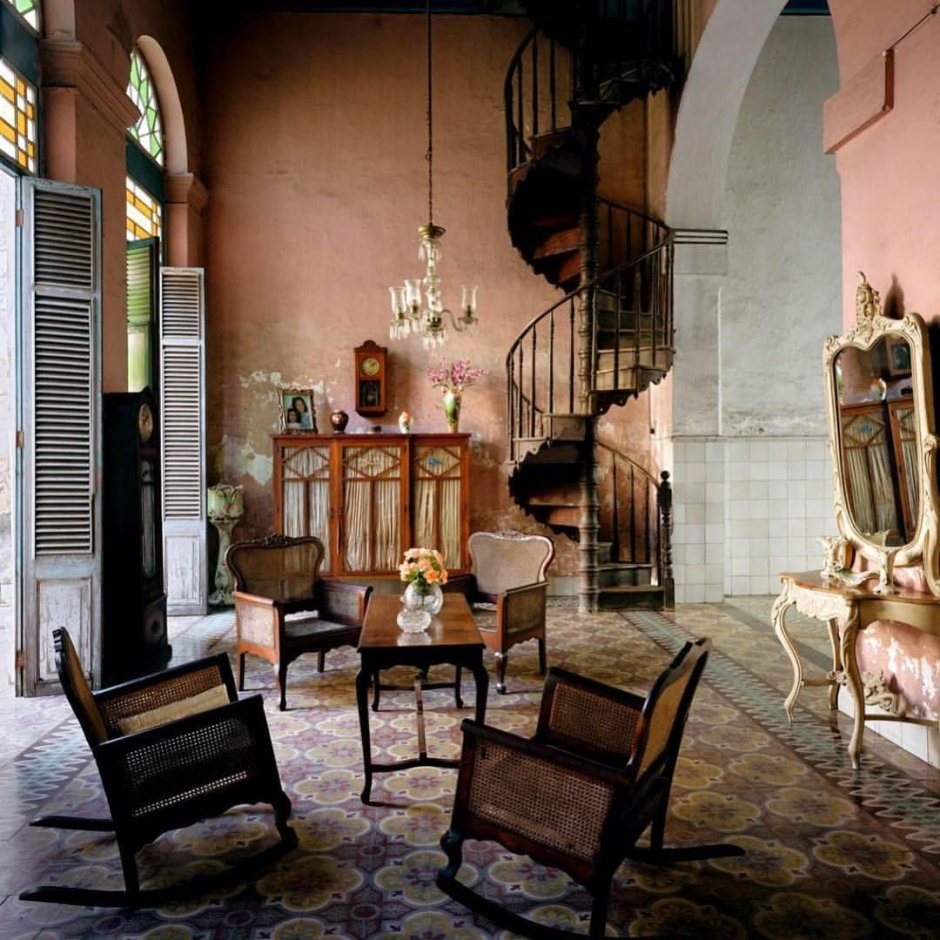 Гостиная в кубинском стиле