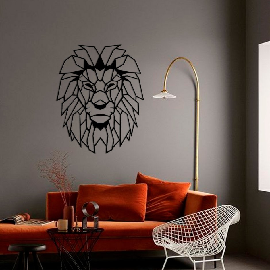 Лев на стене в квартире