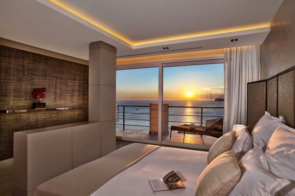 Красивая квартира с видом на море