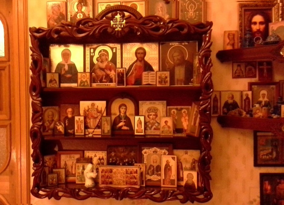 Иконостас домашний угловой