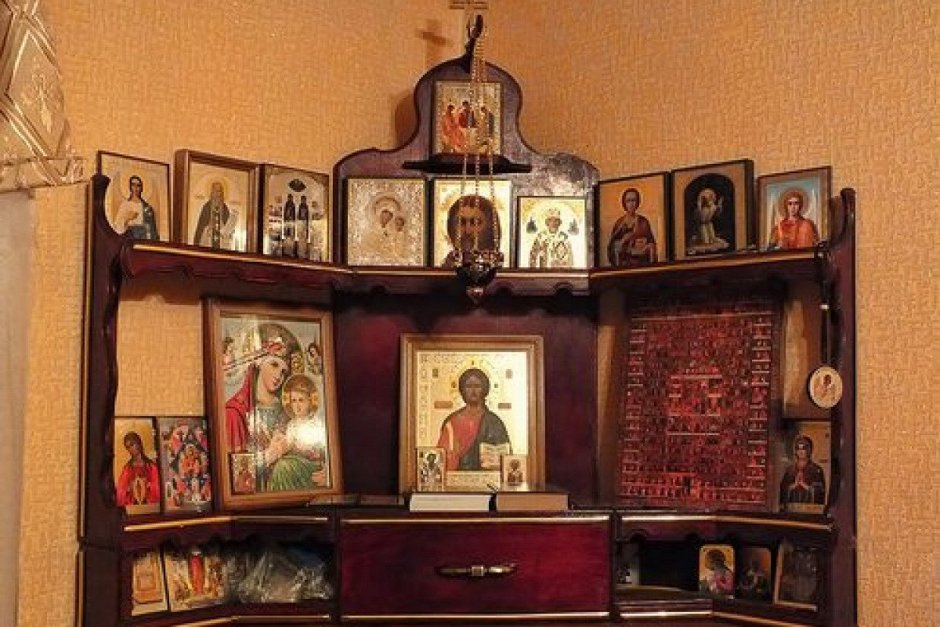 Иконостас угловой