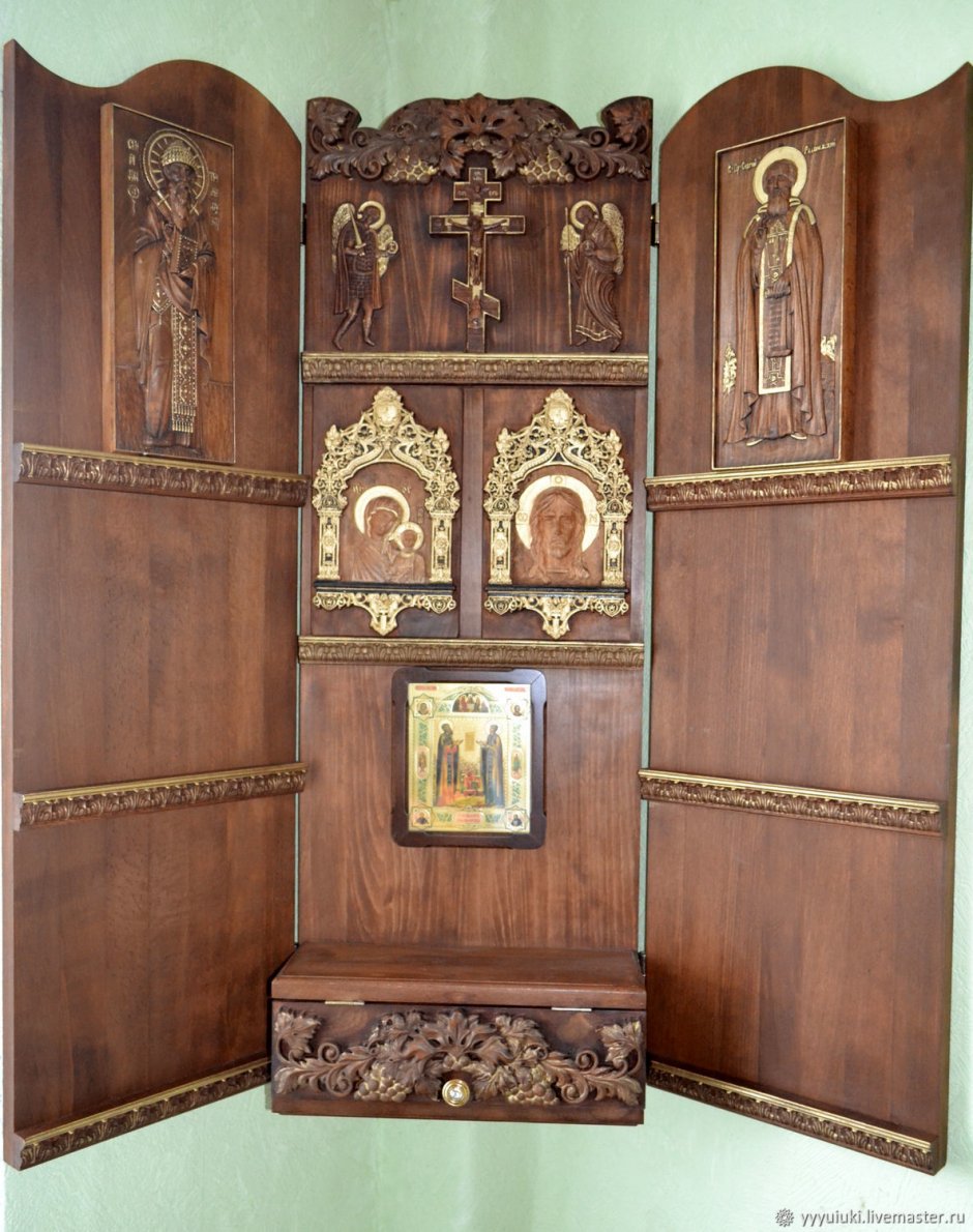 Красивый домашний иконостас