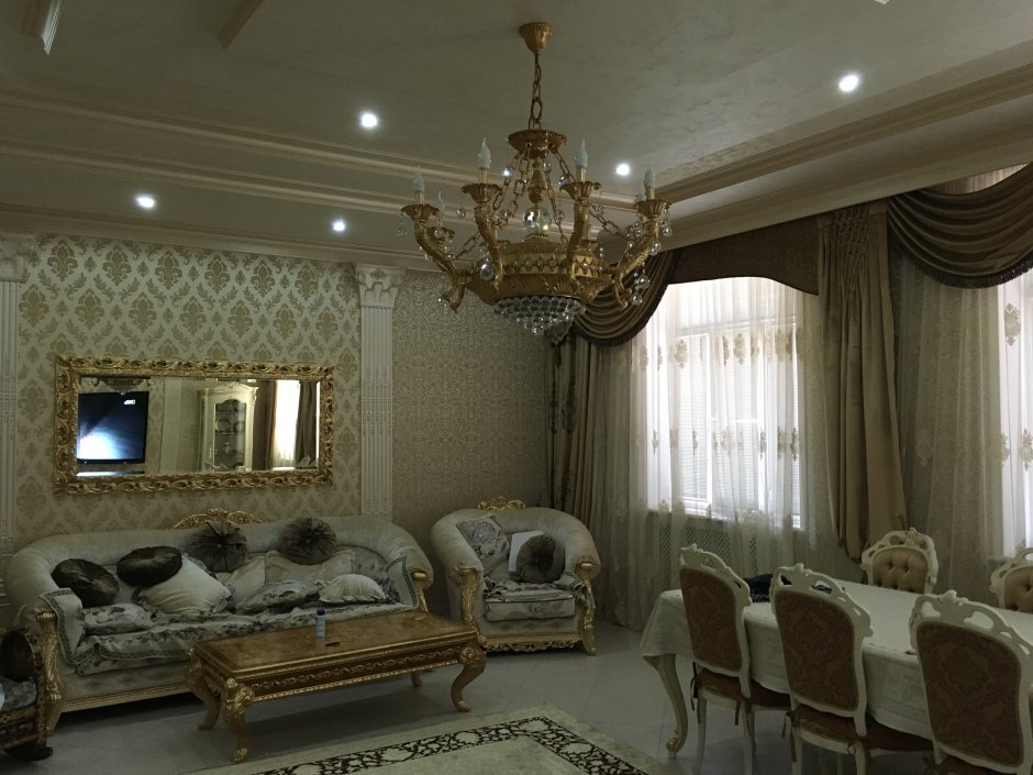 Интерьер зала в Дагестане